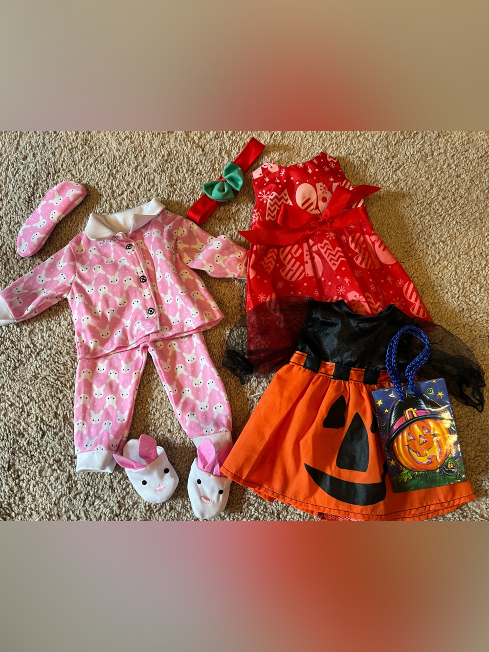 Holiday Outfits for 18” Dolls!